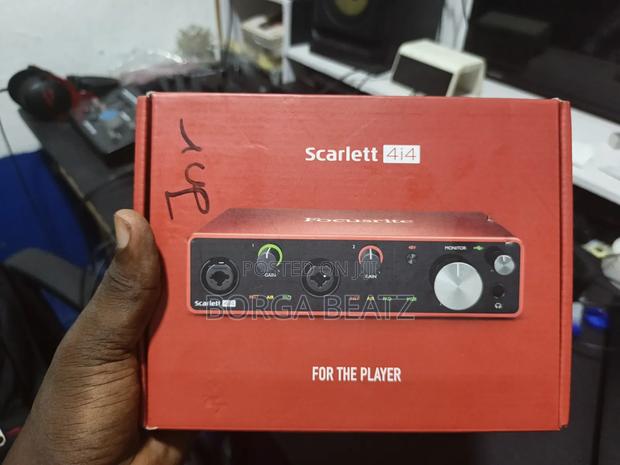Focusrite 4i4 3rd Studio Soundcard (Audio Interface)