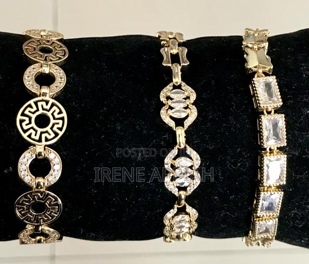 Classy Bracelets for Her · Photo 3