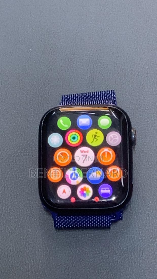 Apple Watch Series 8 45mm Stainless photo 3