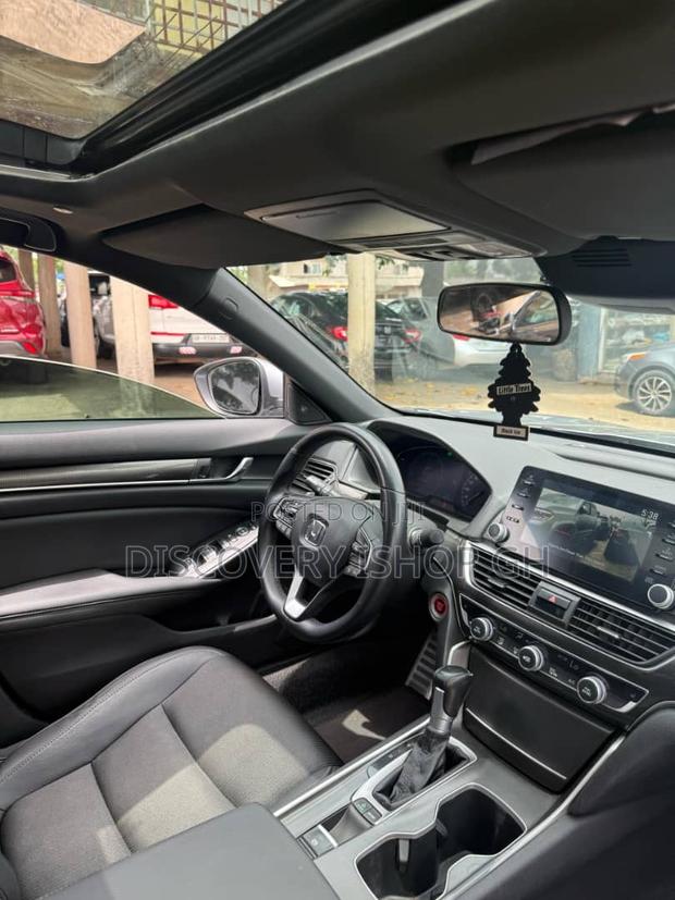 Honda Accord Sport (1.5L 4cyl Turbo CVT) 2019 Silver photo 5