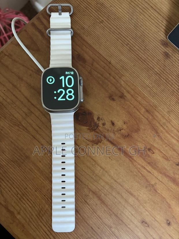 Apple Watch Ultra photo 2
