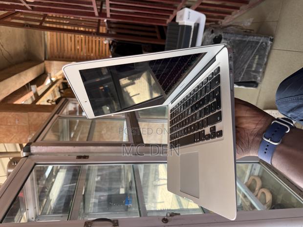 Laptop Apple MacBook Air 8GB Intel Core I5 HDD 500GB photo 2