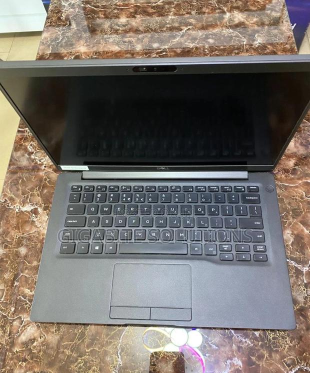 Laptop Dell Latitude 7400 8GB Intel Core I5 SSD 256GB photo 2