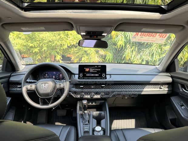 Honda Accord EX CVT 2023 Black photo 6
