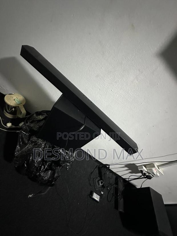 Uk Used Samsung B550 Bar With Wireless Subwoofer, Bluetooth, Hdmi, DTS photo 4