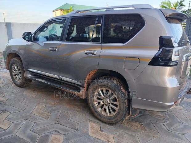 Toyota Land Cruiser Prado 2020 Brown