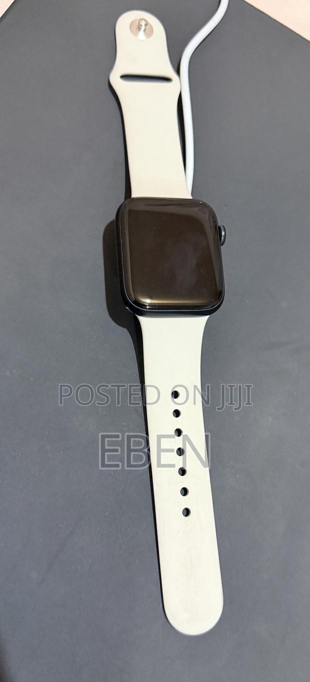 Apple Watch Se (2n Gen) 100% Battery