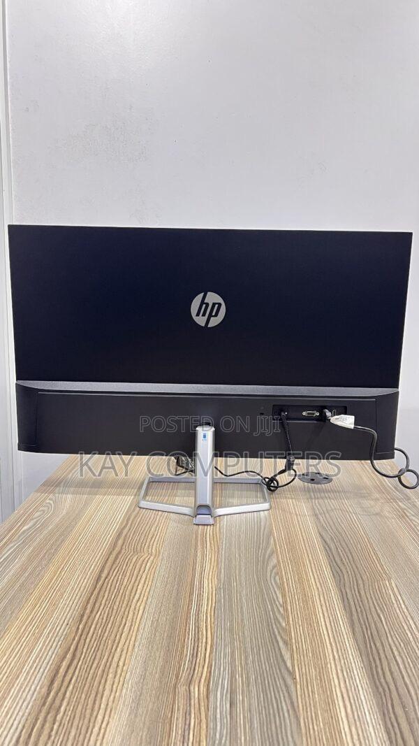 Fresh 32” Hp Monitor photo 4