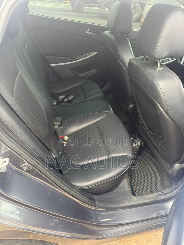 Hyundai Accent GLS 4dr Sedan (1.6L 4cyl 6A) 2014 Gray photo 6