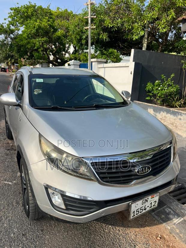 Kia Sportage LX 4dr SUV (2.4L 4cyl 6A) 2012 Silver photo 4