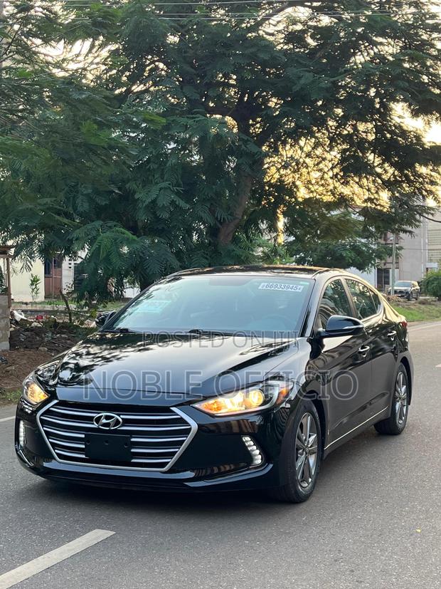 Hyundai Elantra 2018 Black