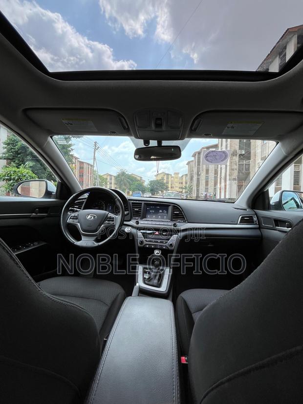 Hyundai Elantra 2017 White