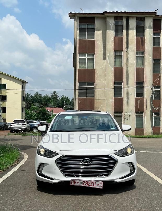 Hyundai Elantra 2017 White