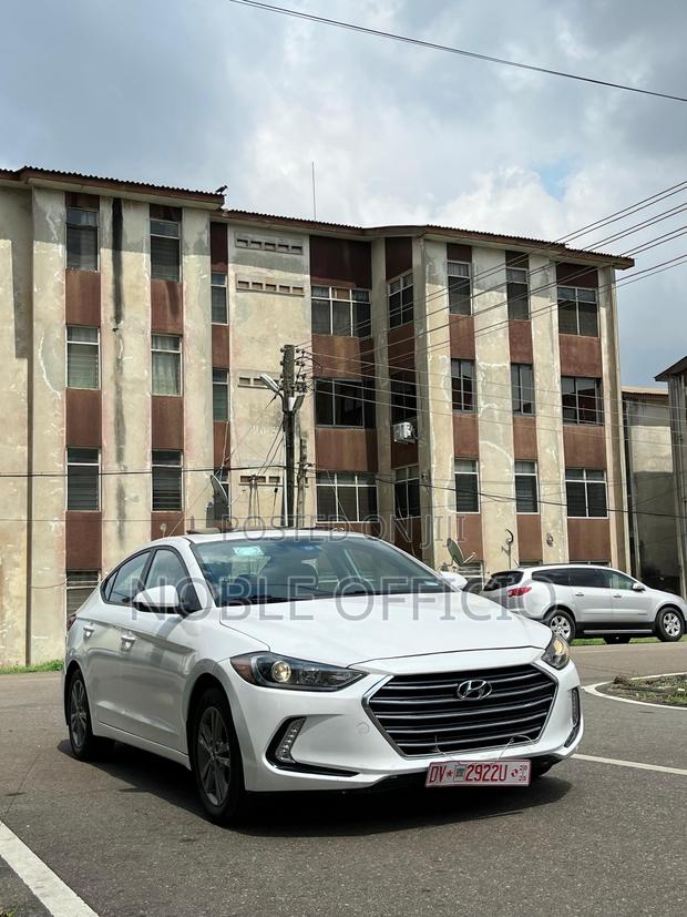 Hyundai Elantra 2017 White