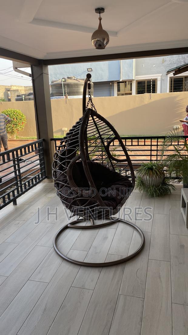 Hanging Egg Swing Chair photo 3