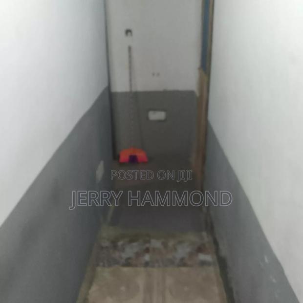 1bdrm Apartment in Teshie Malic Round, New Town for rent · Photo 4
