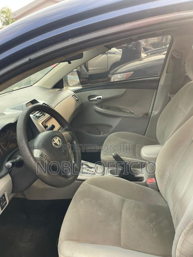 Toyota Corolla 2013 Blue