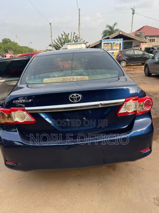 Toyota Corolla 2013 Blue