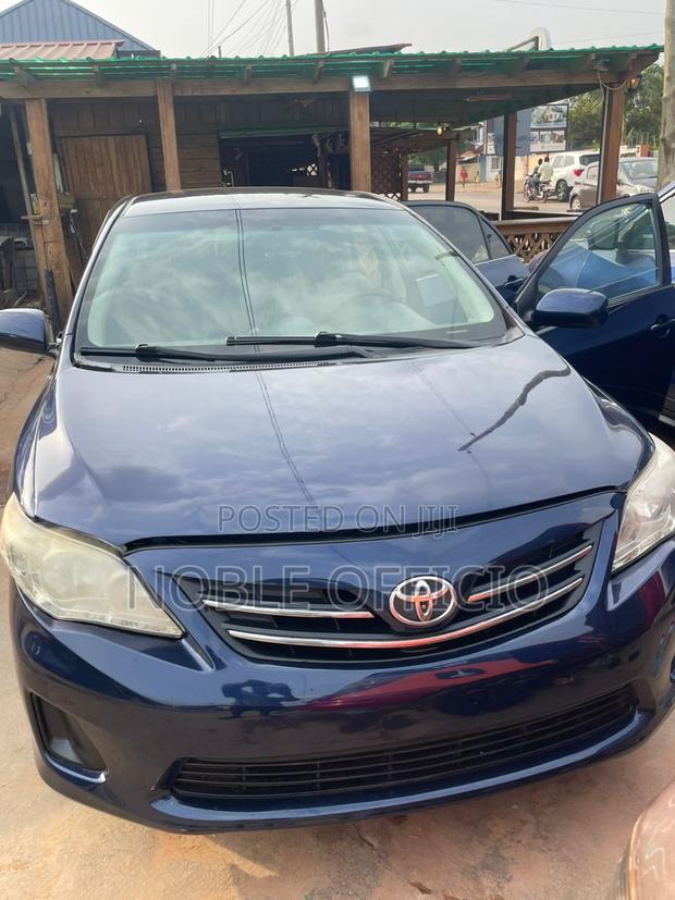 Toyota Corolla 2013 Blue
