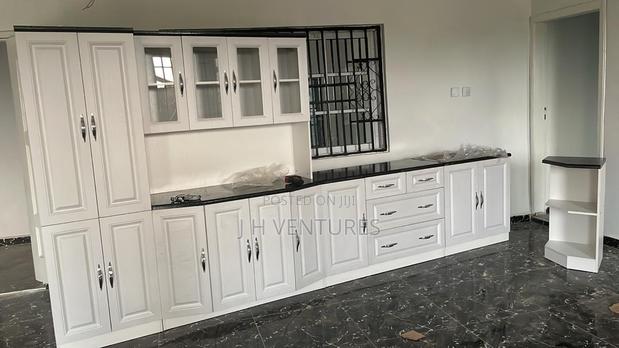 Kitchen Cabinet