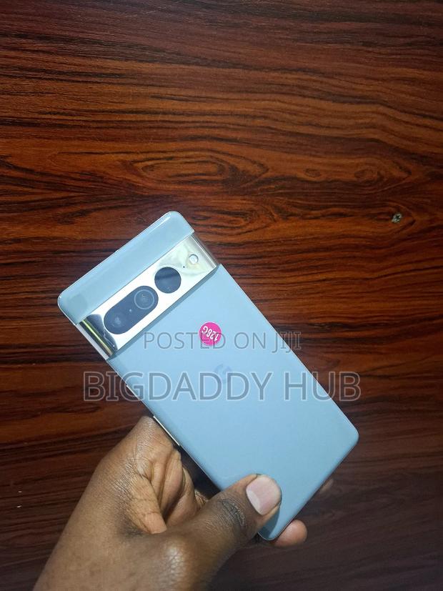 New Google Pixel 7 Pro 128 GB Blue photo 3