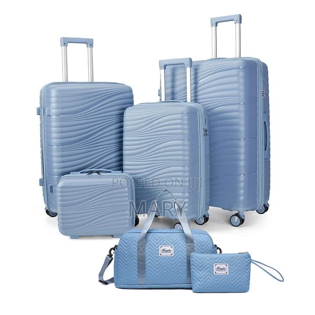 High Quality Fibre Traveling Bag Set photo 2
