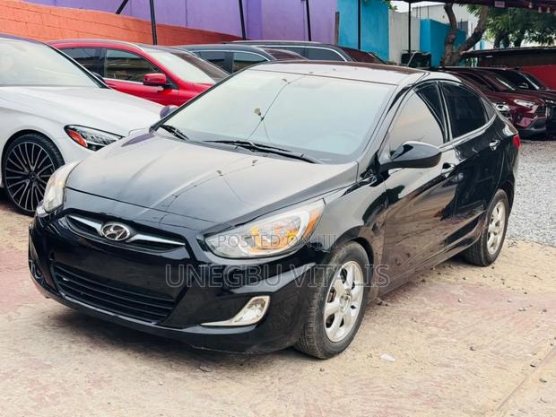 Hyundai Accent GLS 4dr Sedan (1.6L 4cyl 6M) 2014 Black