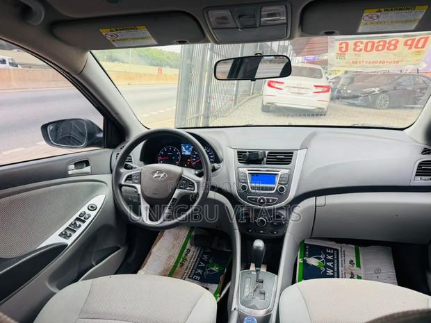 Hyundai Accent GLS 4dr Sedan (1.6L 4cyl 6M) 2014 Black