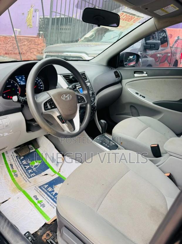 Hyundai Accent GLS 4dr Sedan (1.6L 4cyl 6M) 2014 Black