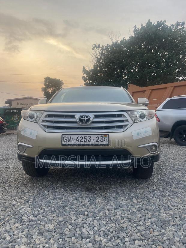 Toyota Highlander Limited 3.5l 4WD 2013 Brown