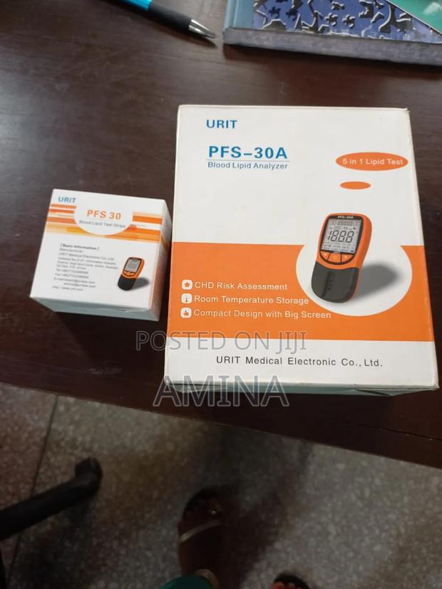 5 in 1 Lipid Profile Test Meter · Photo 2