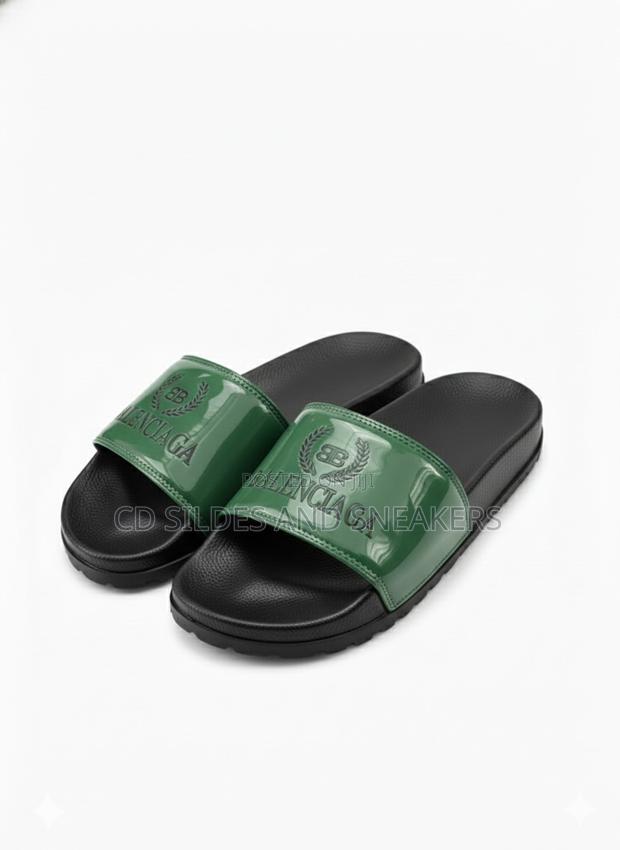 Balenciaga Slides 30 Pieces in a Box photo 2