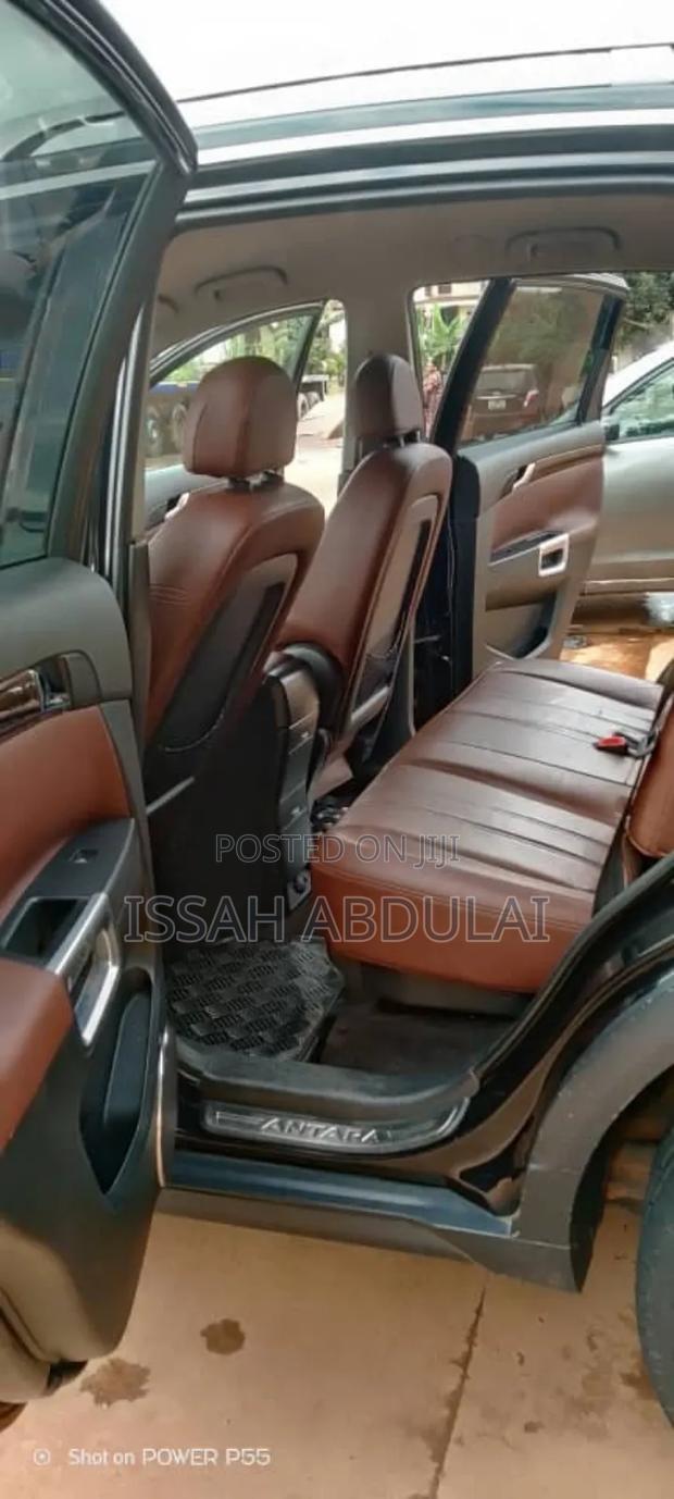 Opel Antara 2.0 CDTi 2010 Black photo 6