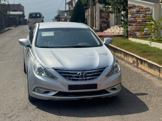 Hyundai Sonata GLS PZEV 4dr Sedan (2.4L 4cyl 6A) 2014 Silver