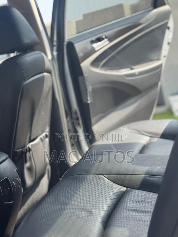 Hyundai Sonata GLS PZEV 4dr Sedan (2.4L 4cyl 6A) 2014 Silver photo 7