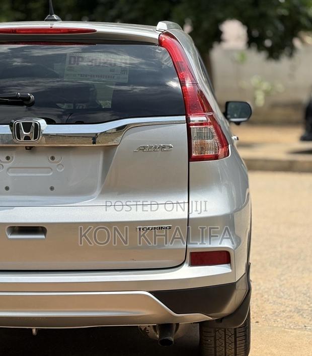 Honda CR-V Touring 4dr SUV (2.4L 4cyl CVT) 2016 Silver photo 6