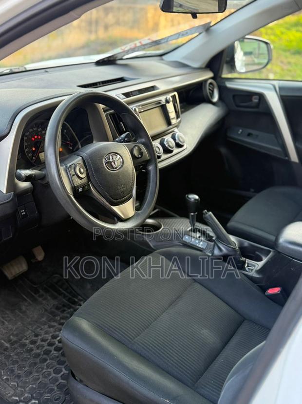 Honda CR-V Touring 4dr SUV (2.4L 4cyl CVT) 2016 Silver photo 8