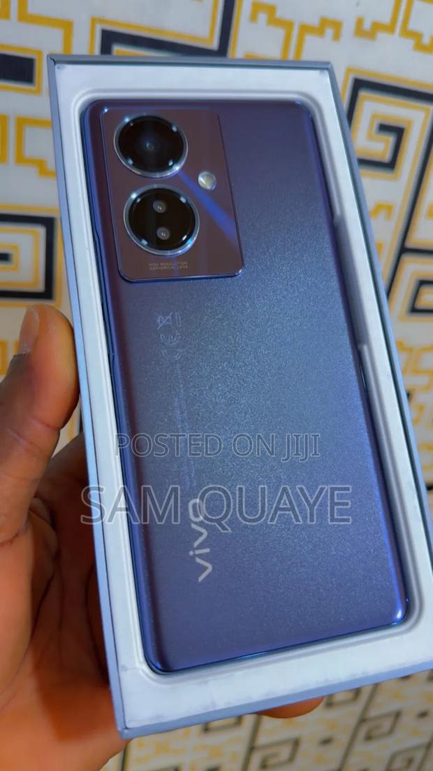 New Vivo V29 Lite 128 GB Blue · Photo 4