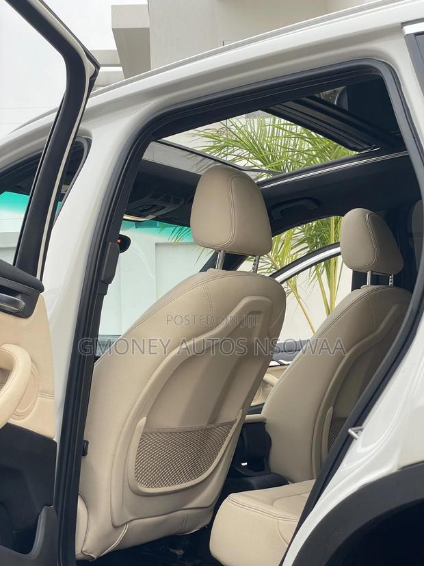 BMW X1 xDrive28i AWD 2018 White