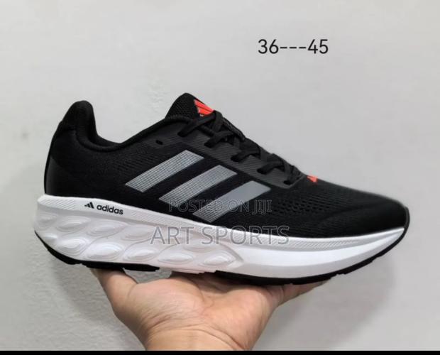 Adidas Sneakers · Photo 4