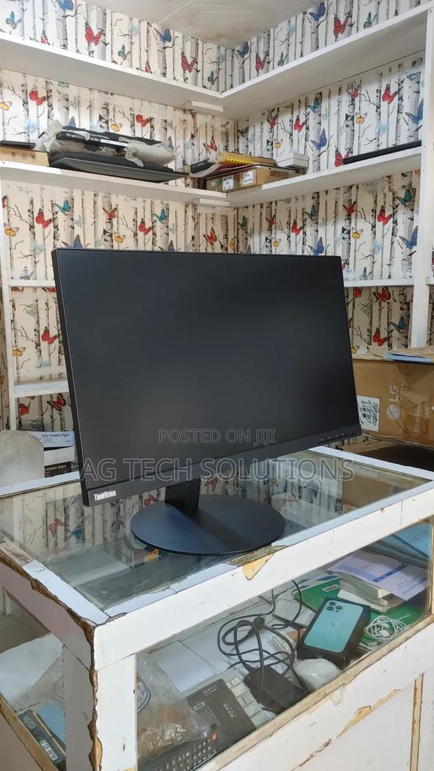 Lenovo Thinkvision 24" Edgeless Monitor photo 10