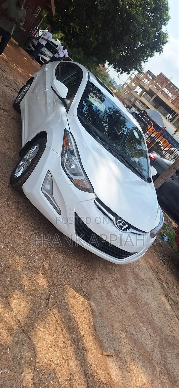 Hyundai Elantra Limited 4dr Sedan (1.8L 4cyl 6A) 2015 White