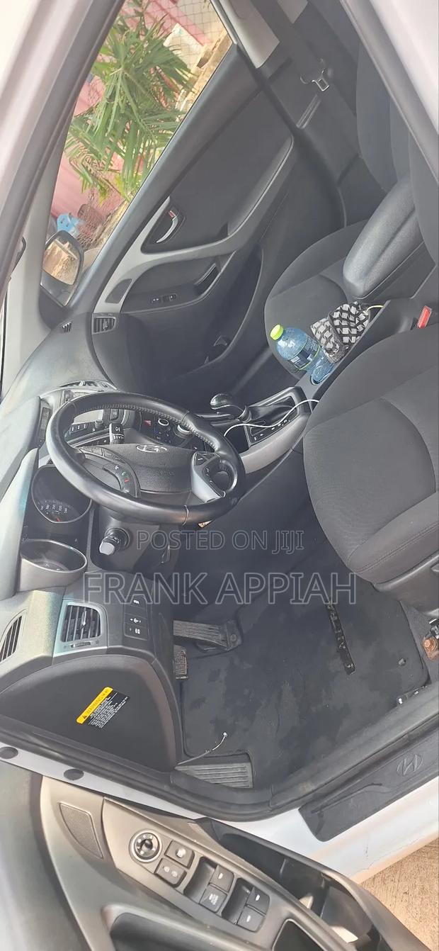 Hyundai Elantra Limited 4dr Sedan (1.8L 4cyl 6A) 2015 White