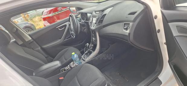 Hyundai Elantra Limited 4dr Sedan (1.8L 4cyl 6A) 2015 White