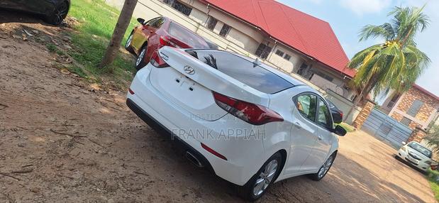 Hyundai Elantra Limited 4dr Sedan (1.8L 4cyl 6A) 2015 White