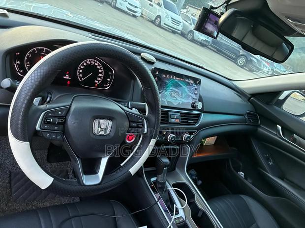 Honda Accord EX-L (1.5L 4cyl Turbo CVT) 2019 White