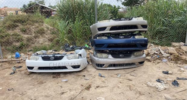 Corolla 2001 Front Cut