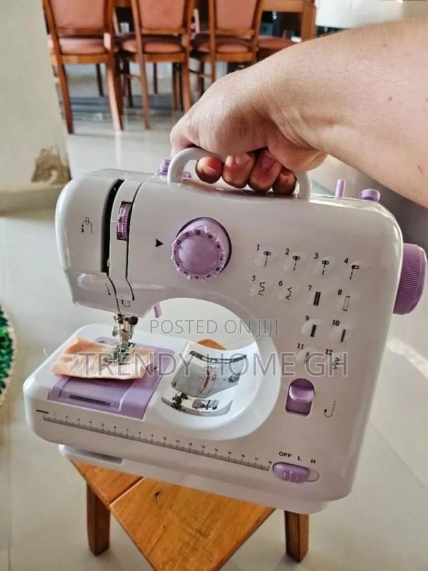 12‐Stitch Mini Portable Sewing Machine photo 2