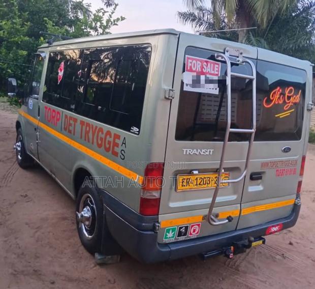 Ford Transit 2006 Silver photo 2