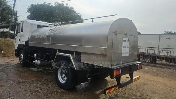 Hyundia Water Tank photo 5